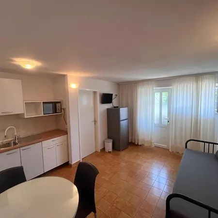Apartment Klaric *